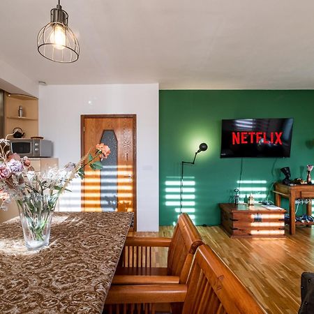 Roman Thermae 2Bdrm Sunny Apartment Várna Kültér fotó