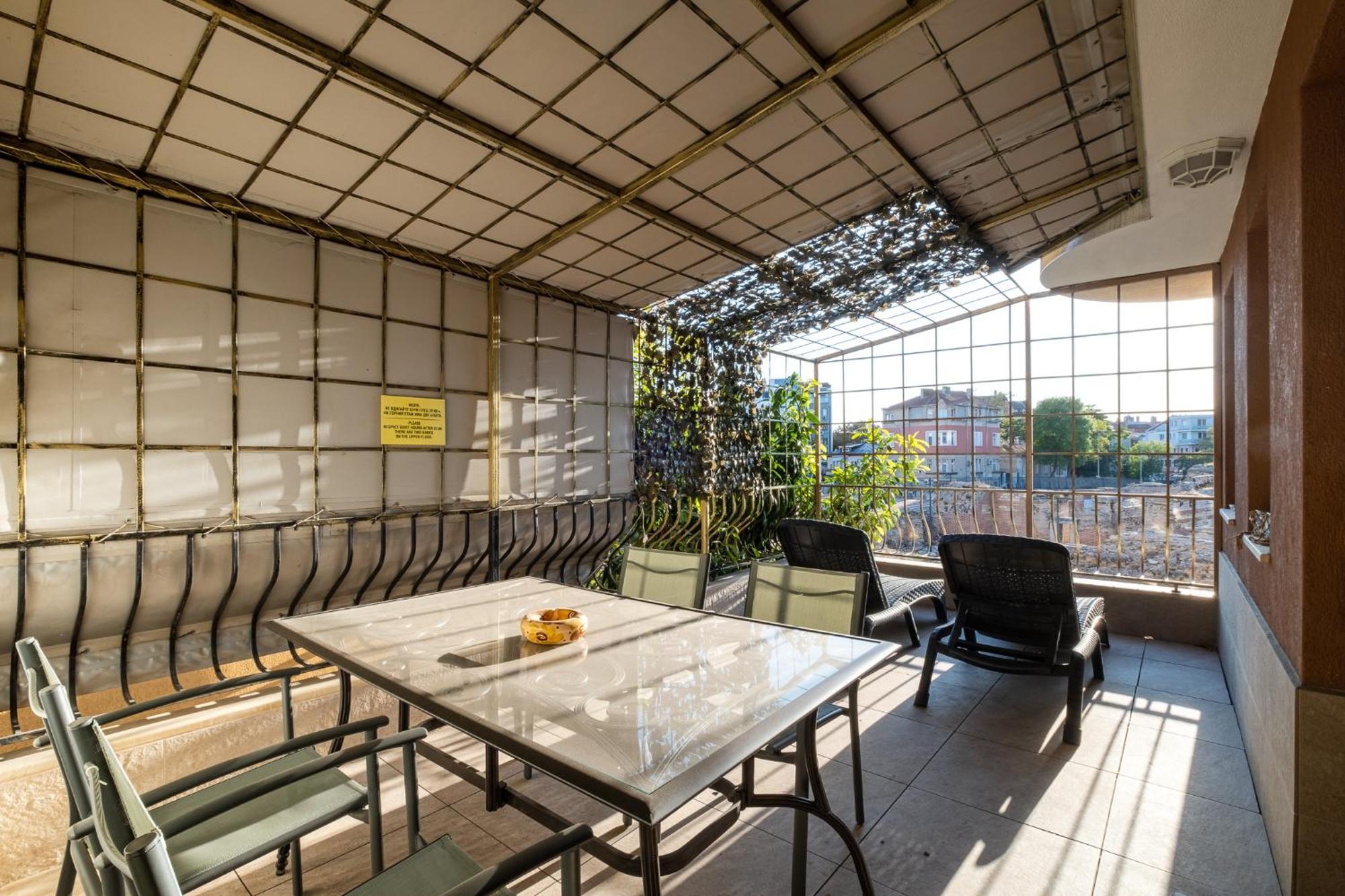 Roman Thermae 2Bdrm Sunny Apartment Várna Kültér fotó