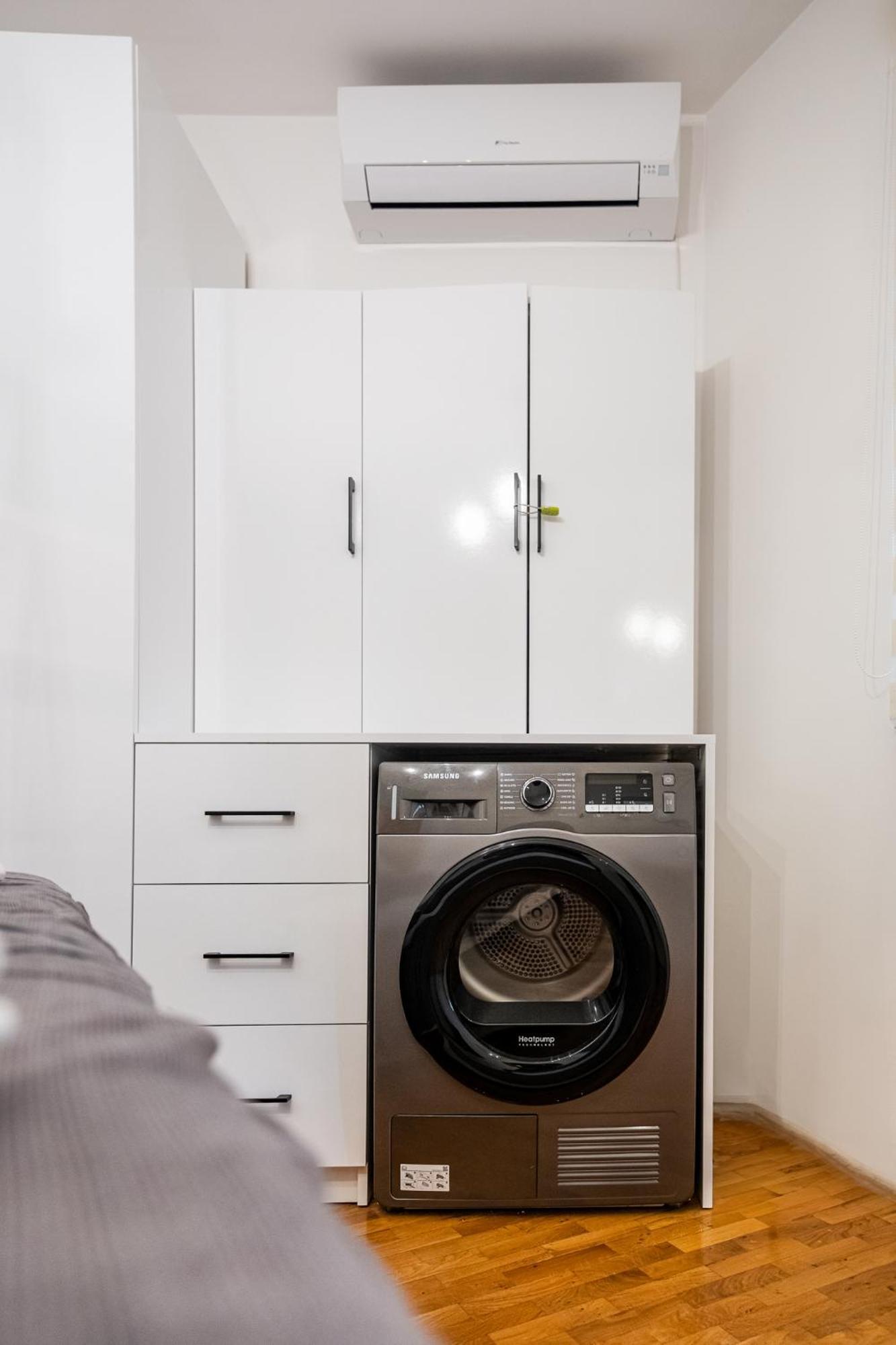 Roman Thermae 2Bdrm Sunny Apartment Várna Kültér fotó